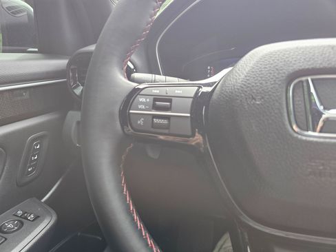 Certified 2025 Honda Pilot Black Edition image 35