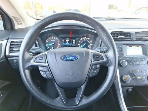 Used 2020 Ford Fusion S image 8
