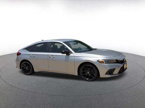 Used 2024 Honda Civic Sport image 2