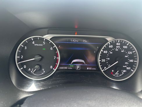 Used 2020 Nissan Sentra SV w/ Trunk Package FWD image 11