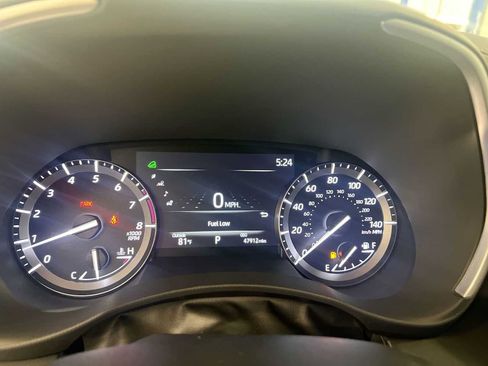 Used 2020 Toyota Highlander XLE image 22