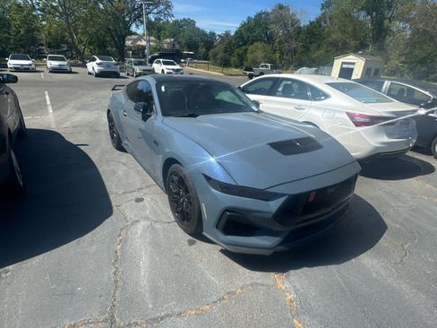 Used 2024 Ford Mustang GT Premium w/ GT Performance Package image 6