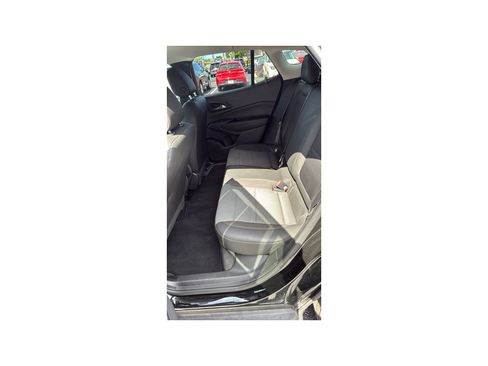 Used 2025 Chevrolet Trax LT FWD image 10