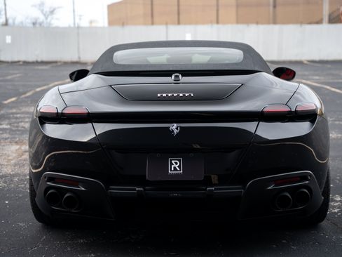 Used 2025 Ferrari Roma Spider RWD image 17