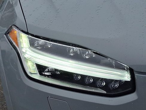 Certified 2024 Volvo XC90 B6 Plus w/ Protection Package image 9