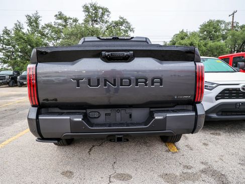 Used 2026 Toyota Tundra Platinum AWD/4WD image 9