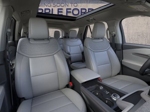 New 2026 Ford Explorer Active w/ Active Comfort Package AWD/4WD image 10