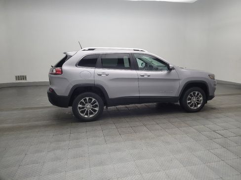 Used 2019 Jeep Cherokee Latitude Plus w/ Trailer Tow Group AWD/4WD image 10