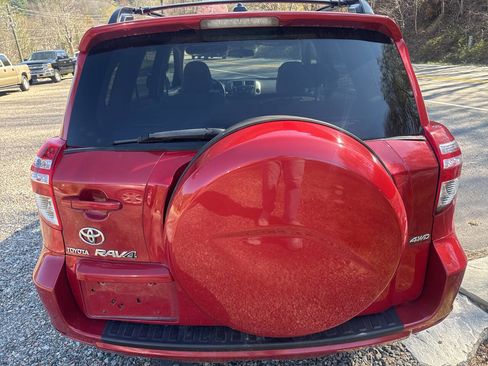 Used 2010 Toyota RAV4 4WD image 6