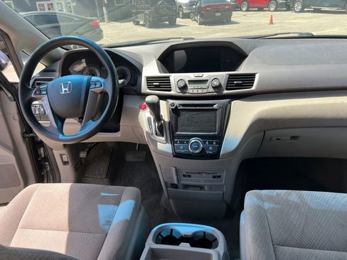 Used 2016 Honda Odyssey SE image 13