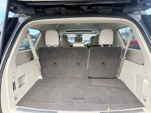 Used 2020 Lincoln Navigator L Reserve w/ Luxury Package image 20