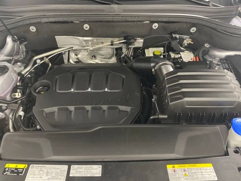 Used 2025 Volkswagen Atlas SEL Premium R-Line AWD/4WD image 36