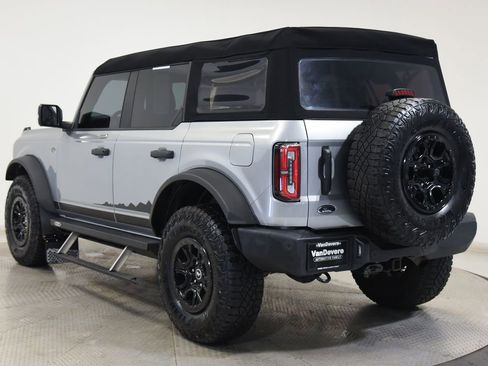 Used 2023 Ford Bronco Wildtrak AWD/4WD image 12