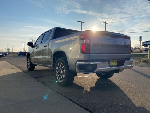 Used 2025 Chevrolet Silverado 1500 LT AWD/4WD image 7
