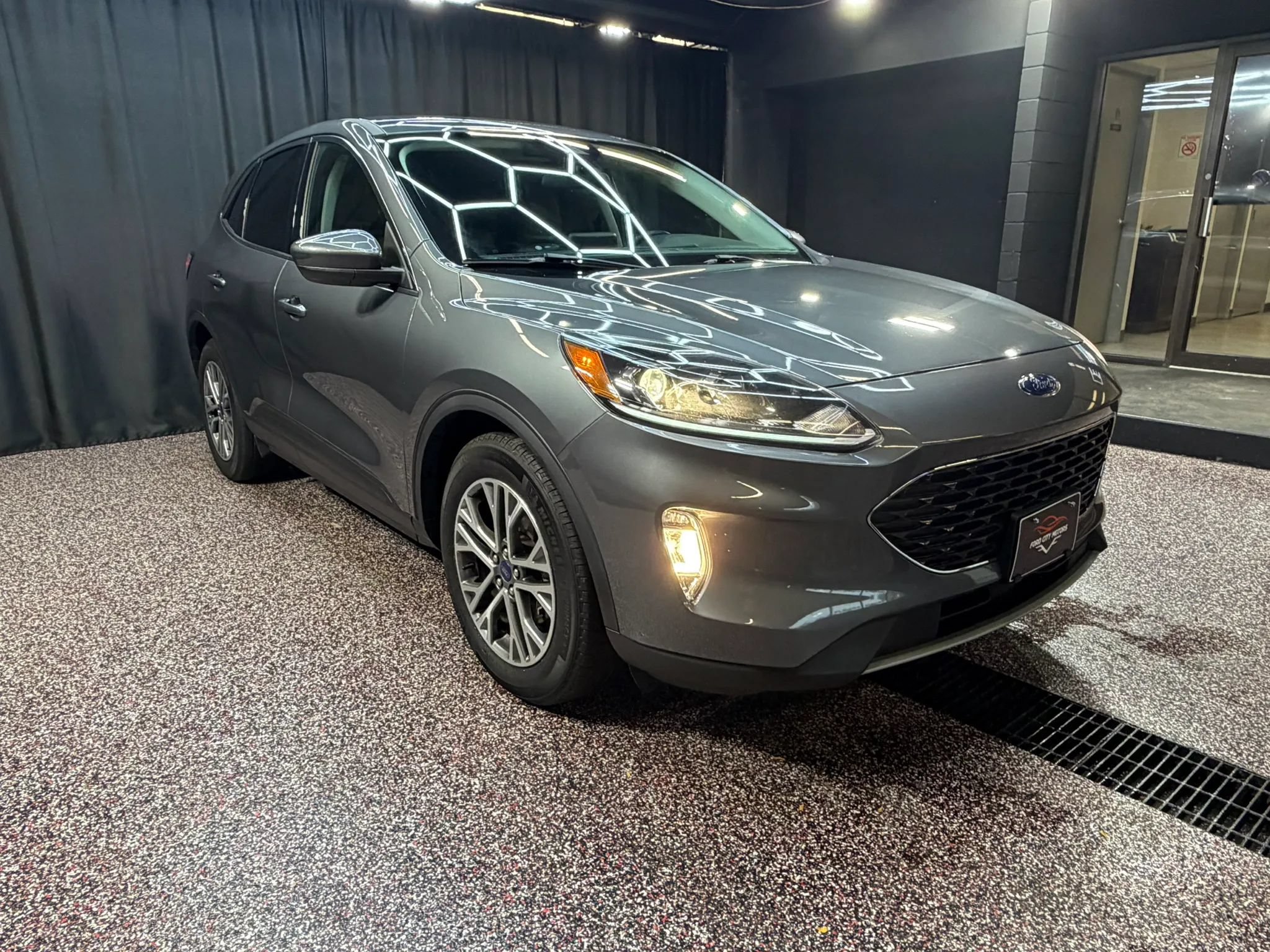 Used 2022 Ford Escape SEL FWD image 8