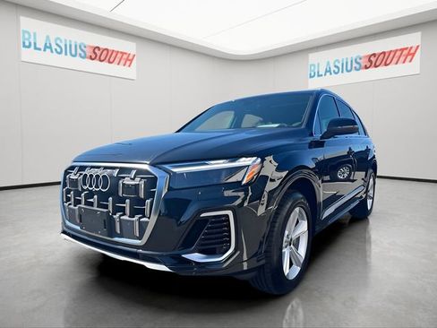 Used 2025 Audi Q7 3.0T Premium AWD/4WD image 7