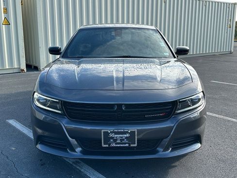Used 2023 Dodge Charger SXT image 2