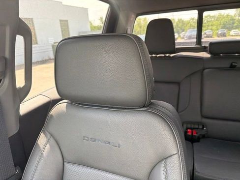 Used 2025 GMC Sierra 1500 Denali w/ Denali Reserve Package AWD/4WD image 74