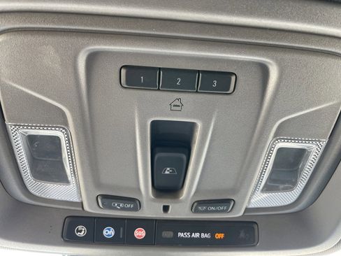 Used 2023 Chevrolet Silverado 1500 LT image 12