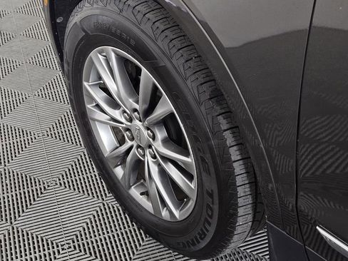 Used 2020 Cadillac XT5 Premium Luxury image 6