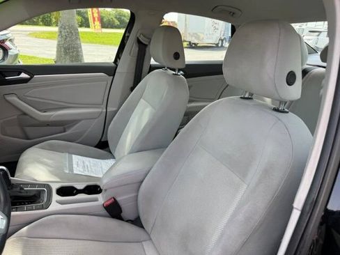Used 2019 Volkswagen Jetta S w/ Driver Assistance Package FWD image 11