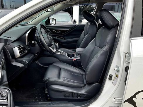 Used 2021 Subaru Outback Limited image 13