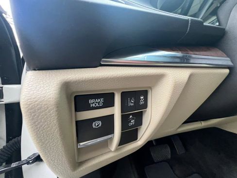 Used 2017 Acura MDX SH-AWD w/Technology Pkg image 11