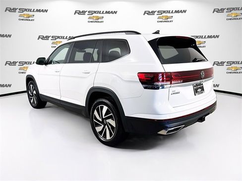 Used 2025 Volkswagen Atlas SE image 5