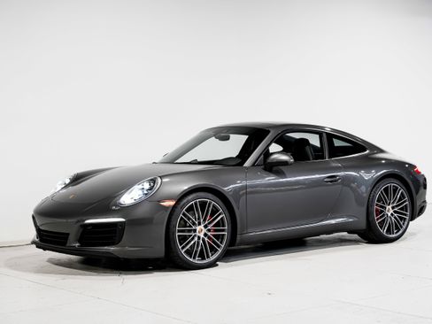 Used 2017 Porsche 911 Carrera S image 6