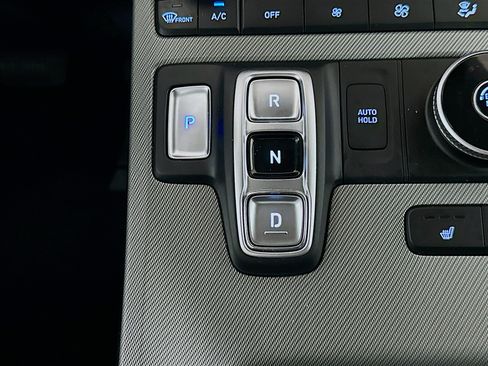 Used 2025 Hyundai Palisade SEL image 25