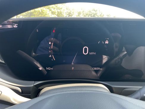 Used 2025 Buick Envista Preferred FWD image 40