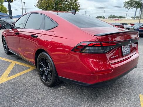 Used 2025 Honda Accord SE image 3