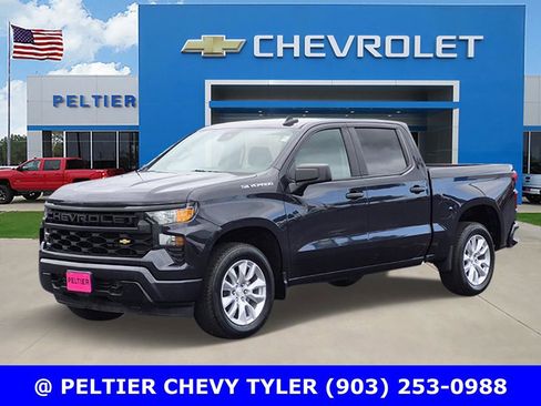 Used 2022 Chevrolet Silverado 1500 Custom RWD image 3