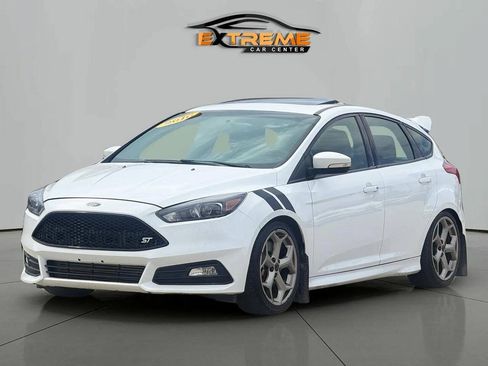 Used 2016 Ford Focus ST w/ Equipment Group 401A FWD image 1