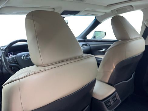 Used 2021 Lexus ES 250 w/ Premium Package image 35