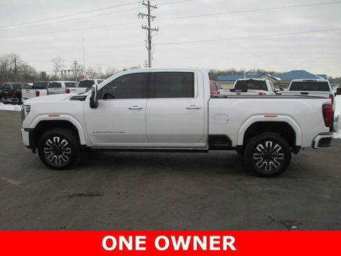 Certified 2024 GMC Sierra 2500 Denali Ultimate w/ Max Trailering Package image 11