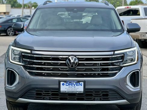 Used 2024 Volkswagen Atlas SE AWD/4WD image 38