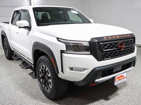 Used 2023 Nissan Frontier PRO-4X w/ Pro Convenience Package AWD/4WD image 5