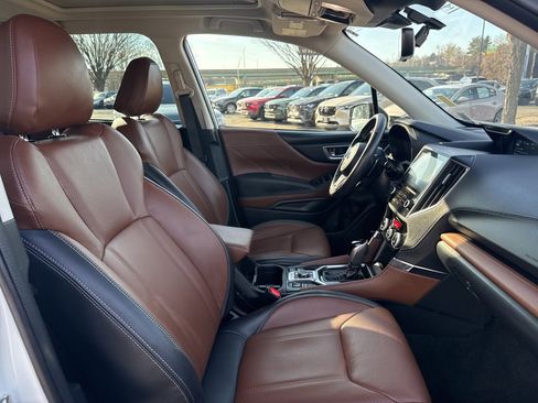 Used 2023 Subaru Forester Touring image 29