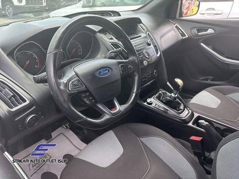 Used 2015 Ford Focus ST FWD image 22