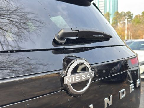 New 2025 Nissan Pathfinder Platinum image 13