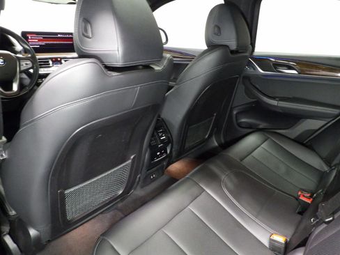 Used 2022 BMW X4 xDrive30i image 15