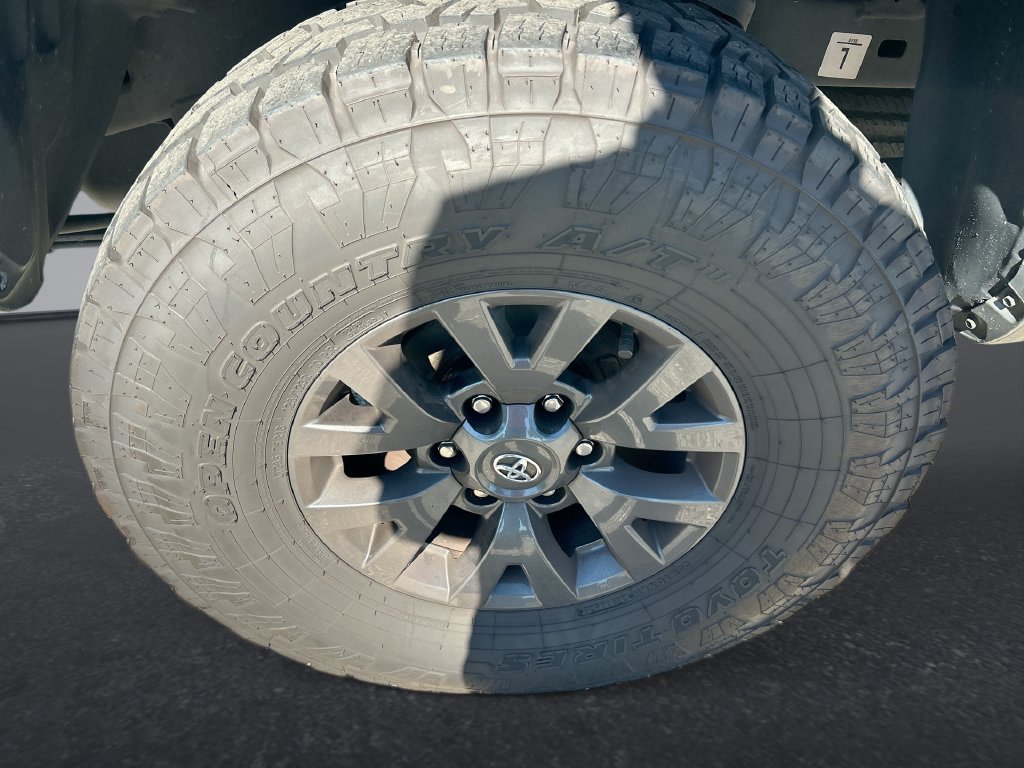 Used 2022 Toyota Tacoma SR5 RWD image 10