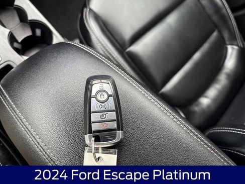 Used 2024 Ford Escape Platinum AWD/4WD image 28