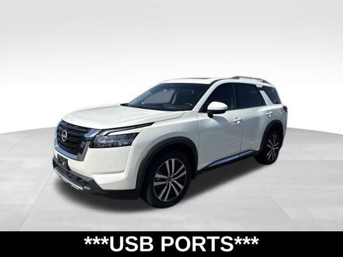 Used 2024 Nissan Pathfinder Platinum AWD/4WD image 5