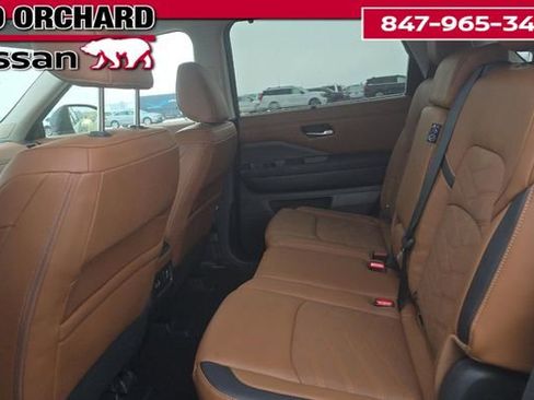 Used 2024 Nissan Pathfinder Platinum w/ Cargo Package image 10