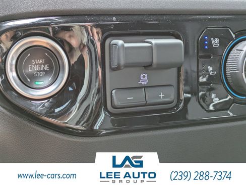 Used 2025 Chevrolet Silverado 1500 LTZ AWD/4WD image 28