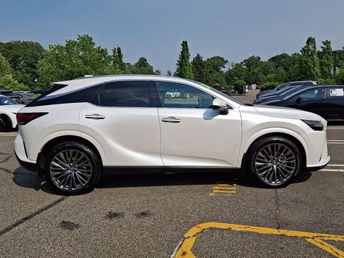 Certified 2024 Lexus RX 350 AWD w/ Convenience Package image 8