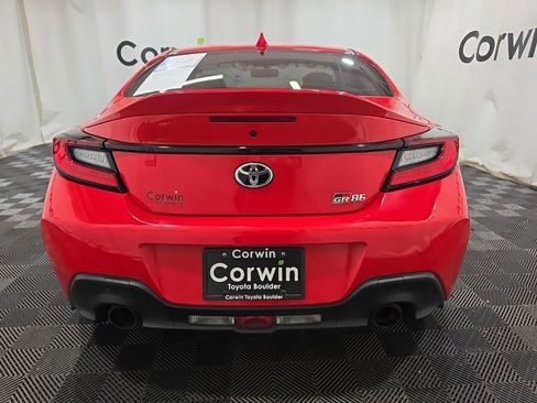 Used 2023 Toyota GR86 w/ ALL Weather Mat Package (TMS) RWD image 7