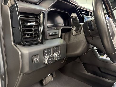 Used 2024 GMC Sierra 3500 AT4 w/ AT4 Premium Plus Package AWD/4WD image 29